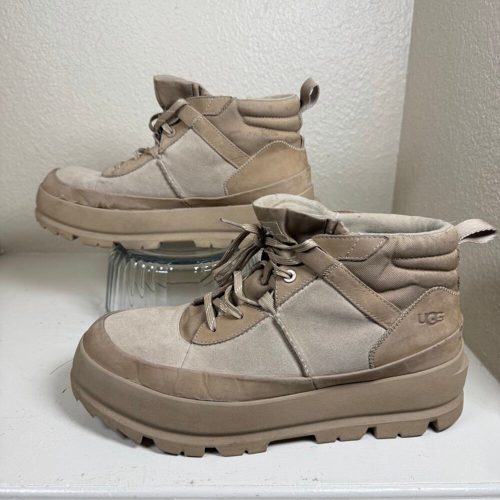 The UGG Lug Waterproof Chukka Boot
Mens size 11 very good condition
